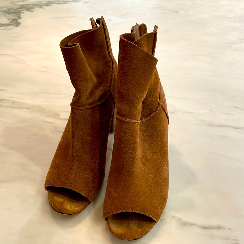 Suede heels